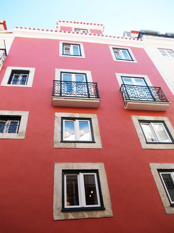 Contemporary Lisbon Apartment In Historical Chiado Exterior photo